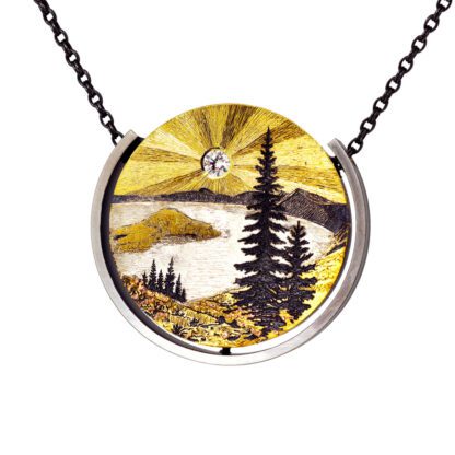 P946 Pendant 'Sunny Day at Crater Lake'