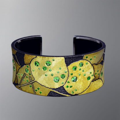 B248 Cuff Style Bracelet 'Spring Reflecting in Dew Drops in the Morning'