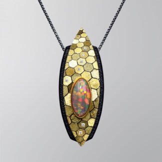 P196 Pendant “Expanding - Honeycombe”