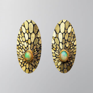 E921 Earrings “Expanding - Facetnating”