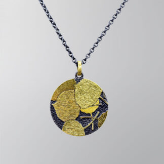 P204 Pendant “Aspen Leaves Connecting to Earth Glittering in the Sun”